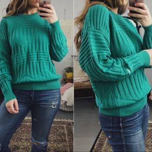 Vintage cable knit crew neck sweater